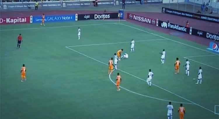 بالفيديو.. تكبر جيرفينيو يكلفه "أغبى" طرد في أمم إفريقيا 