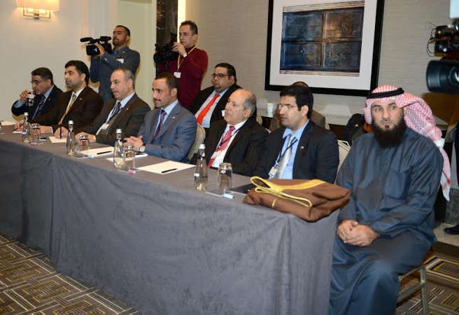 رئيس مجلس الامة مرزوق الغانم متوسطا اعضاء الوفد النواب فيصل الشايع ودعودة الرويعي ودخليل عبدالله وسيف العازمي والامين العام علام الكندري