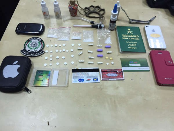 حشيش وحبوب ورينغ ضبطت مع المتشبهين