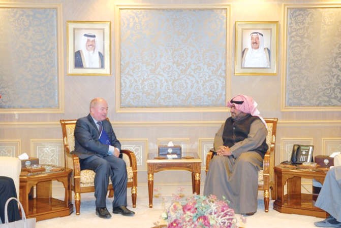 الشيخ ثامر العلي مستقبلا رئيس مندوبية الاتحاد الاوروبي
في الرياض ادم كولاخ