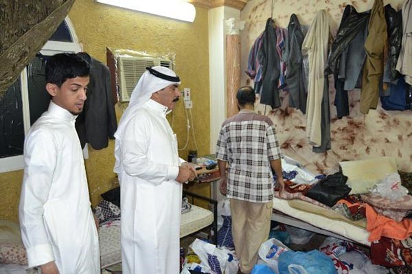بالصور.. ضبط معلم متهم بترويج لبان جنسي بمكة