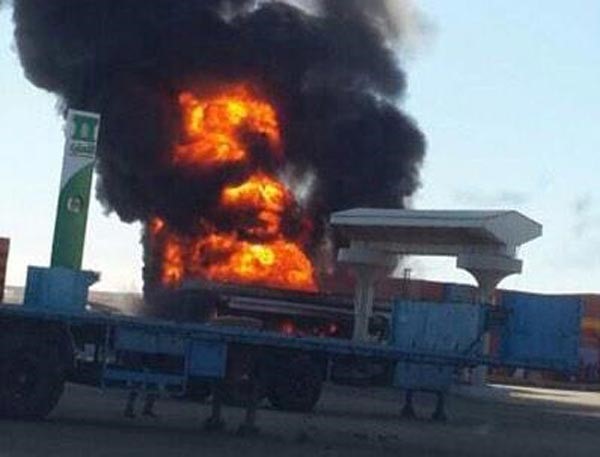 بالصور.. وفاة صاحب محطة وقود سعودي بعد مشاهدته اندلاع حريق في محطته