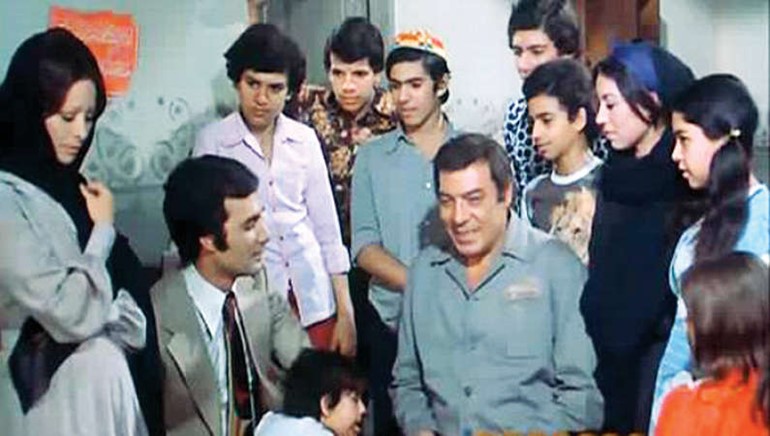 سيدة الشاشة العربية الراحلة فاتن حمامة في فيلم افواه وارانب﻿