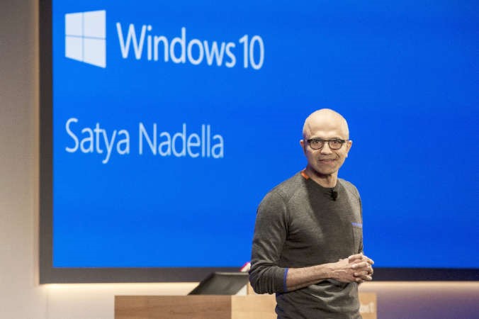 ساتيا ناديلا يقدم شرحا حولwindows10 ﻿