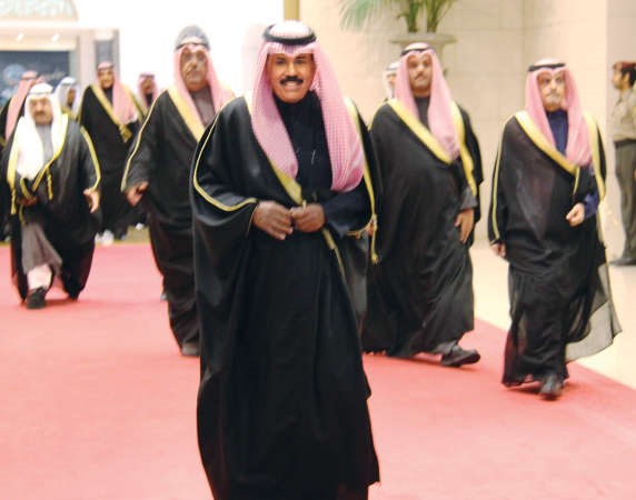 سمو ولي العهد الشيخ نواف الاحمد لدى مغادرته الى المملكة العربية السعودية الشقيقة