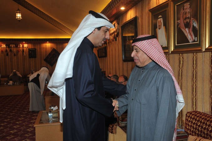 مرزوق الخرافي يقدم واجب العزاء ﻿