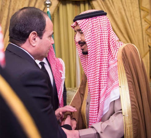 خادم الحرمين الشريفين الملك سلمان بن عبد العزيز يتلقى التعزية من الرئيس المصري عبد الفتاح السيسيواس ﻿