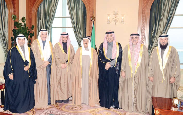 صاحب السمو الامير الشيخ صباح الاحمد خلال استقباله مرزوق الغانم واعضاء المجلس المشاركين في مؤتمر اتحاد مجالس الدول الاعضاء في منظمة التعاون الاسلامي 