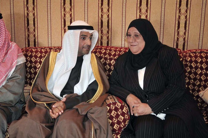 دمعصومة المبارك ودنايف الحجرف 