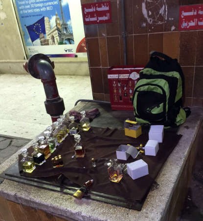 عطور مقلدة من بين موجوادت السوق ﻿