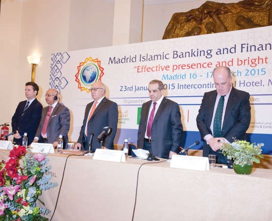 جانب من المؤتمر الصحافي﻿