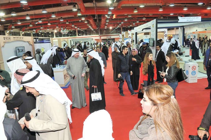 حضور كبير في افتتاح المعرضاسامة ابوعطية﻿
