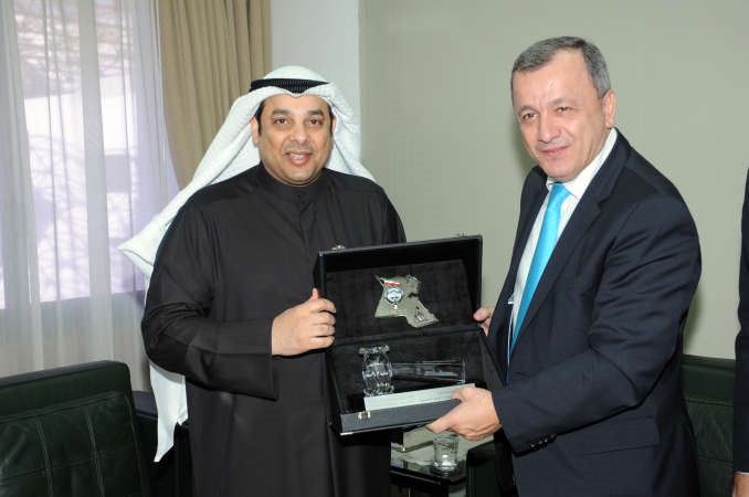 تبادل الدروع بين يعقوب الصانع وجورج جريج ﻿