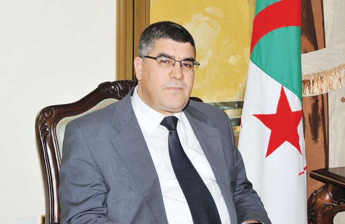 خميسي عريف﻿