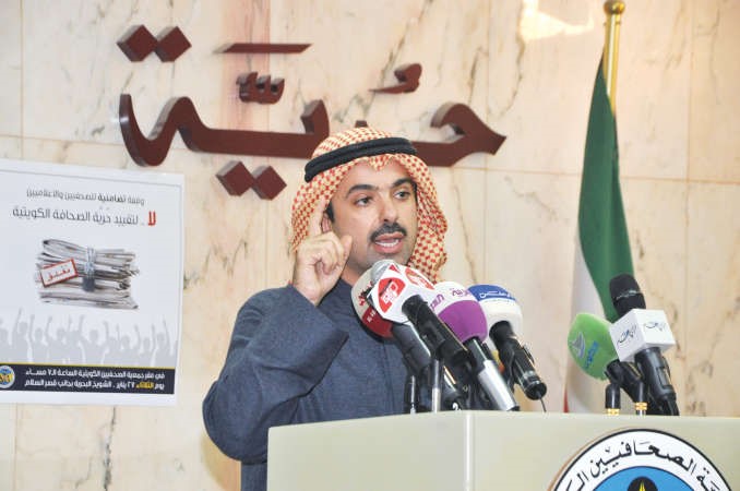 علي الراشد متحدثا
