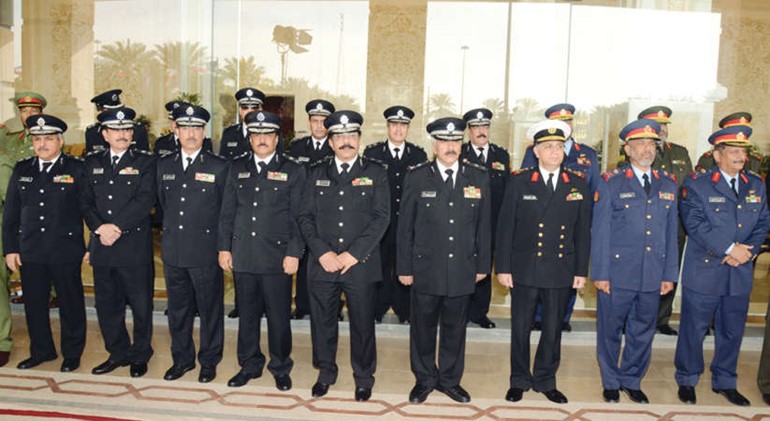 وكلاء وزارة الداخلية المساعدون خلال مراسم الاحتفال