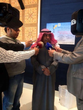 دطارق الجسار متحدثا الى الصحافيين﻿
