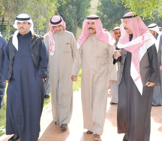 سمو ولي العهد الشيخ نواف الاحمد والشيخ جابر العبدالله والشيخ دعيج الخليفة