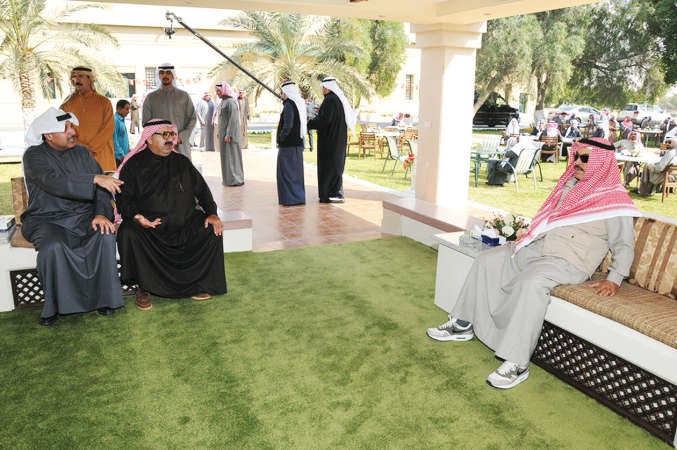 الشيخ دسالم الجابر والشيخ ناصر صباح الاحمد والشيخ حمد الدعيج