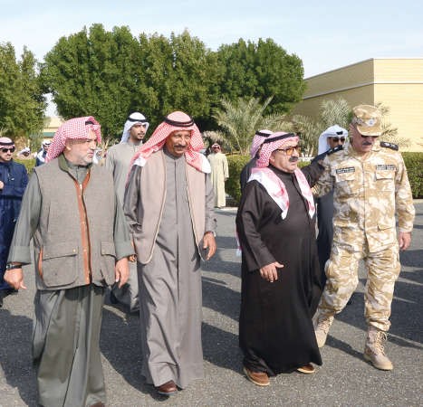 الشيخ ناصر صباح الاحمد والشيخ حمد صباح الاحمد والشيخ محمد اليوسف في عزايز