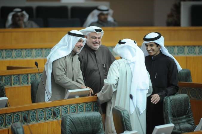 صالح عاشور وخليل الصالح ودمنصور الظفيري
﻿