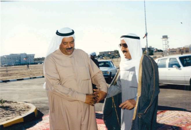 صاحب السمو الامير الشيخ صباح الاحمد مع المغفور له باذن الله تعالى العم خالد يوسف المرزوق رحمه الله﻿