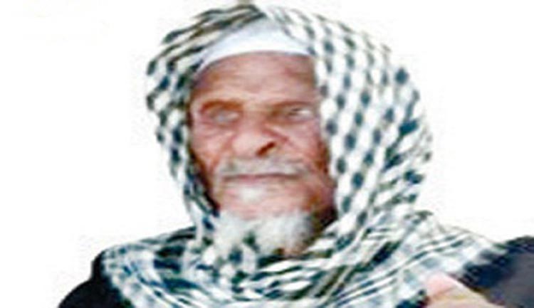 شاهد.. المعمر السعودي الذي بايع الملوك السبعة 