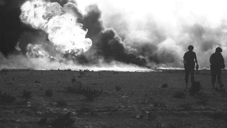 عبدالله الكندري: أثناء الغزو جنود صدام اعتقلوني وابني ناصر و40 مواطناً في غرفة بقصر نايف ووالدتي فقدت نظرها من كثرة البكاء علينا