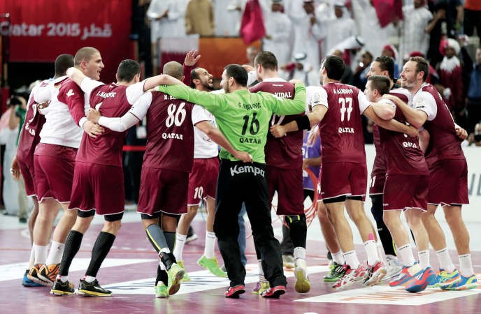 لاعبو قطر ياملون في انهاء المشوار متوجين بالذهب 