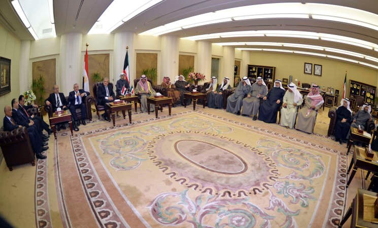 جانب من جلسة المباحثات الكويتية- المصرية في مكتب رئيس مجلس الامة مرزوق الغانم﻿