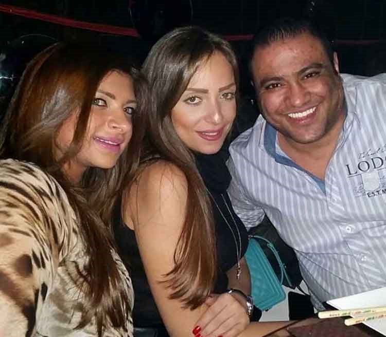 بالصور.. عشاء يجمع ريم البارودي بشقيق شيرين عبدالوهاب