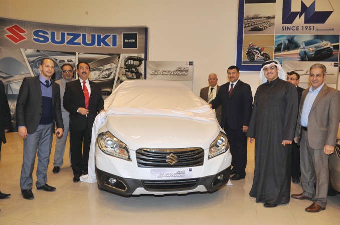 لحظة الكشف عن SX4 قاسم باشا