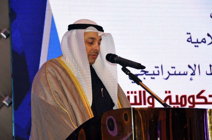 يعقوب الصانع متحدثا في افتتاح المؤتمر﻿