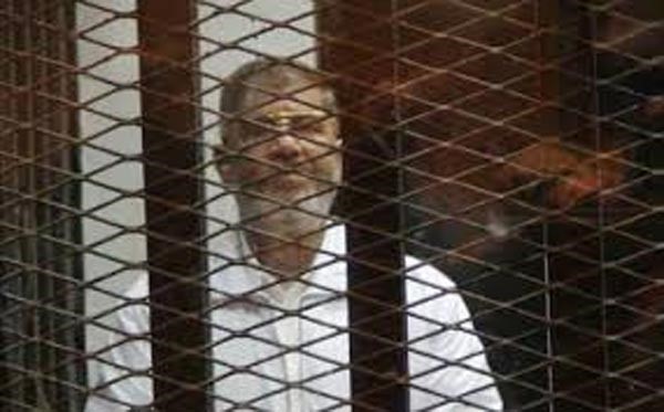 15 الجاري أولى جلسات محاكمة مرسي و10 آخرين بتهمة التخابر
