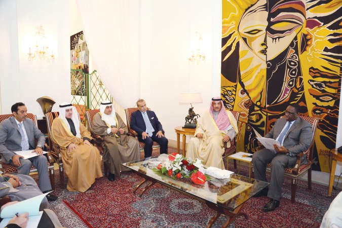 رئيسالسنغال ماكي سال مستقبلا الشيخ صباح الخالد﻿