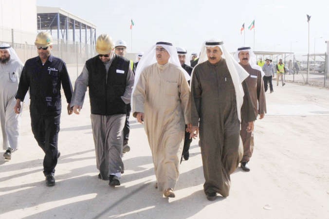 معبدالعزيز الابراهيم وماحمد الجسار خلال الجولة محمد خلوصي ﻿