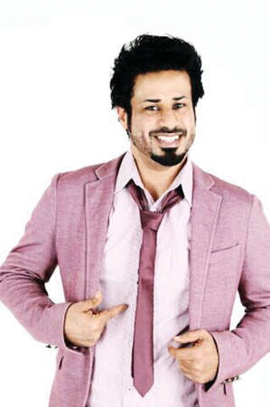 المطرب علي سالم 