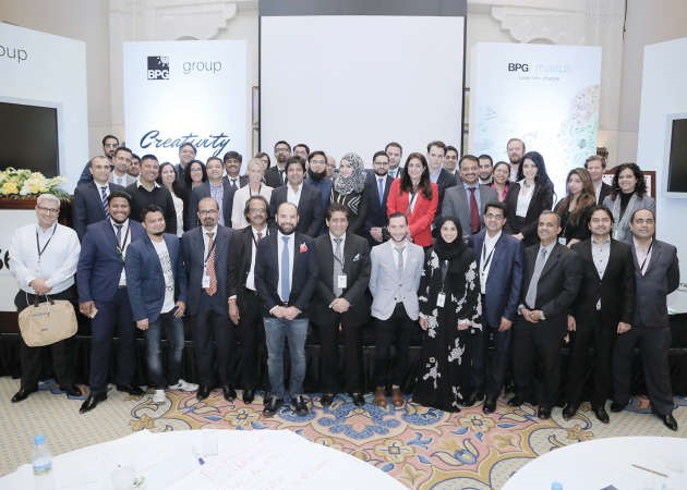 لقطة جماعية للمشاركين في المؤتمر