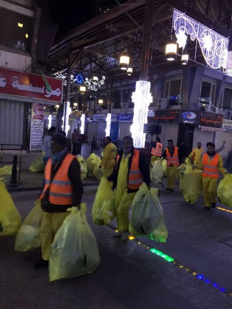 جانب من رفع المخلفات من المباركية