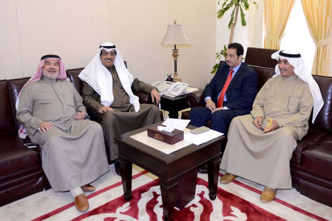  ويستقبل سفير الكويت لدى الاردن حمد الدعيج بحضور صالح عاشور وم عادل الخرافي