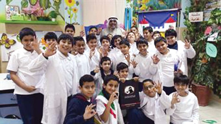الطلاب المشاركون بالورشة