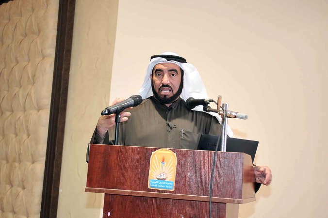 د طارق السويدان متحدثا ﻿
