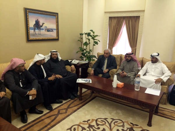 دبدر العيسى واعضاء اللجنة التعليمية مع وفد الاتحاد