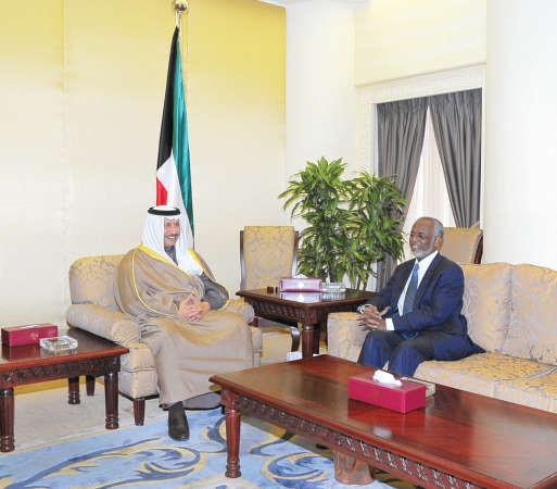 سمو رئيس مجلس الوزراء الشيخ جابر المبارك مستقبلا وزير خارجية السودان علي كرتي