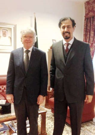 الشيخ علي الخالد مع انريكو بيروني