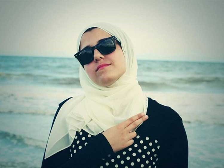 بالصور.. مسلح يقتل ثلاثة طلاب مسلمين في أمريكا