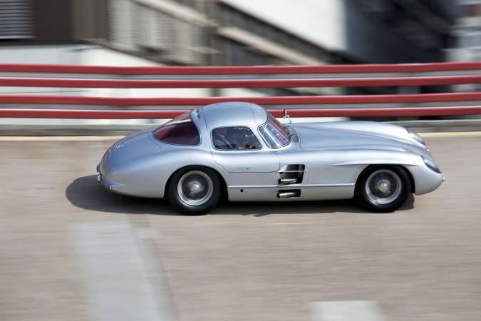 SLR Uhlenhaut 300