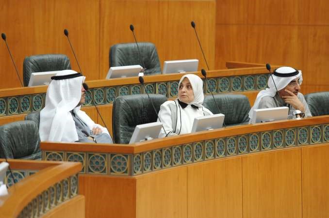 معبدالعزيز الابراهيم وهند الصبيح والشيخ سلمان الحمود
