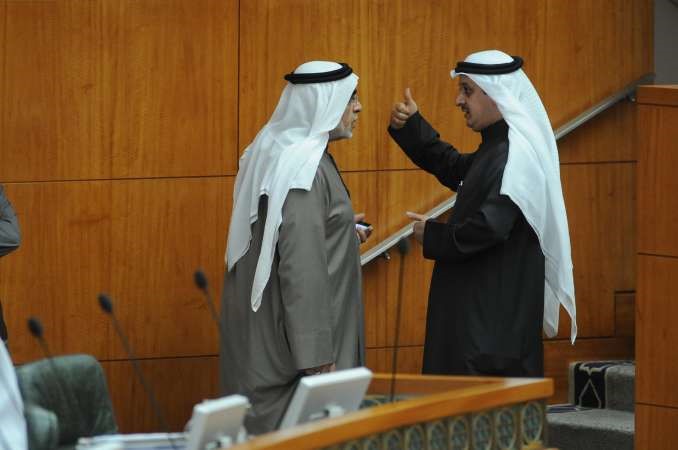 حوار بين فارس العتيبي وعدنان عبدالصمد
