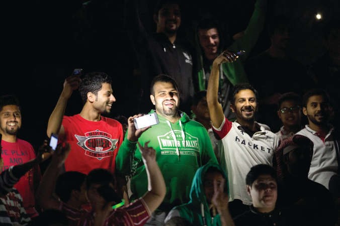 الجمهور بعد انقطاع الكهرباء﻿